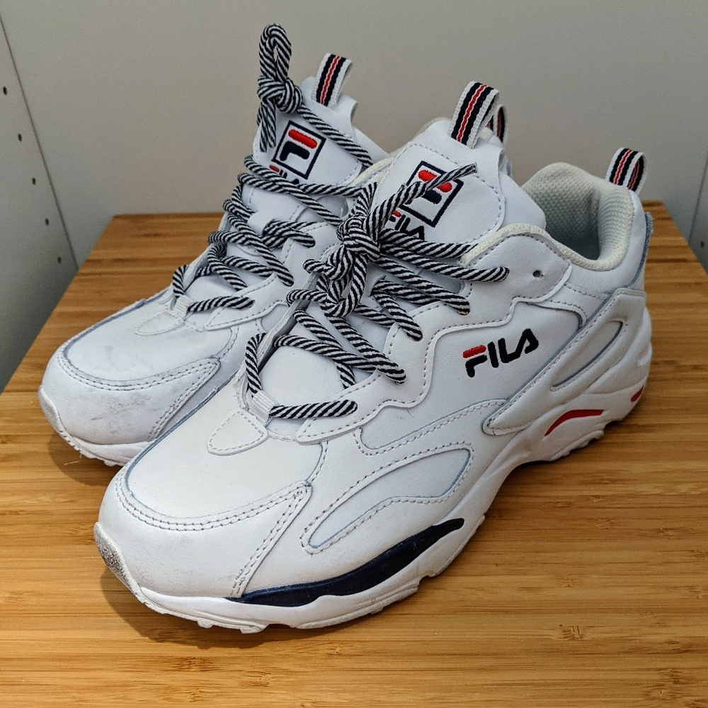 White sneakers excellent condition